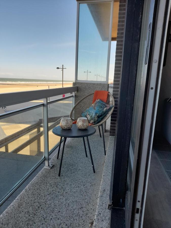 Zeezicht Falcon Apartment Middelkerke Bagian luar foto